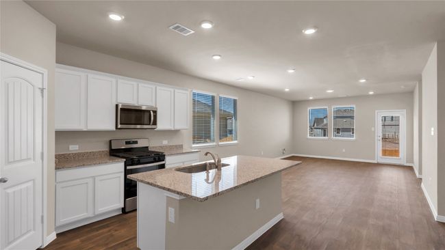 204 Inks Ln, House other with 4 bedrooms, 3 bathrooms and 2 parking in Kyle TX | Image 8