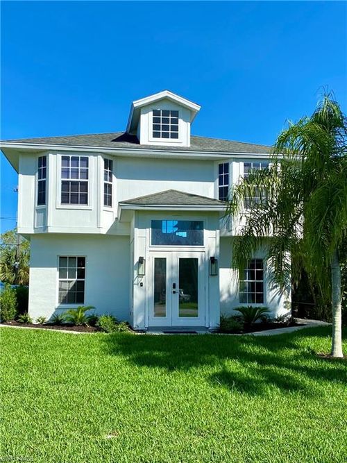 803 104th Ave N, NAPLES, FL, 34108 | Card Image