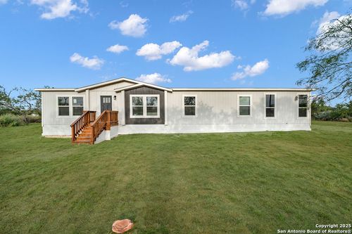 149 County Road 2644, Moore, TX, 78057-2241 | Card Image