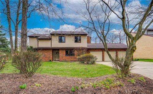 308 Guys Run Rd, Coventry Twp, OH, 44319-1235 | Card Image