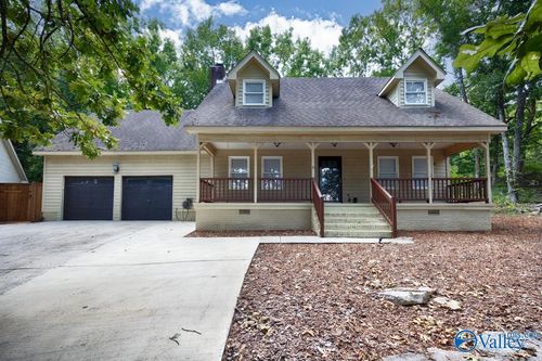 600 Nightingale Cir Se, Huntsville, AL, 35803-2816 | Card Image