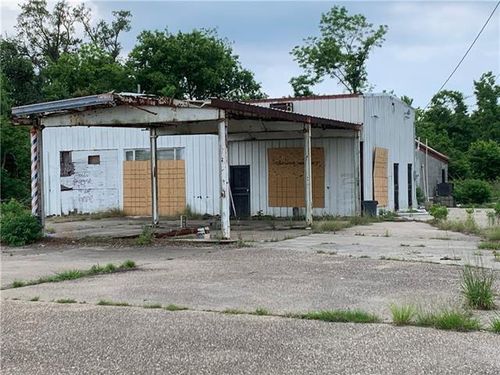 17831 Sergeant Pau Narcisse Memorial Highway, Pointe A La Hache, LA, 70082 | Card Image