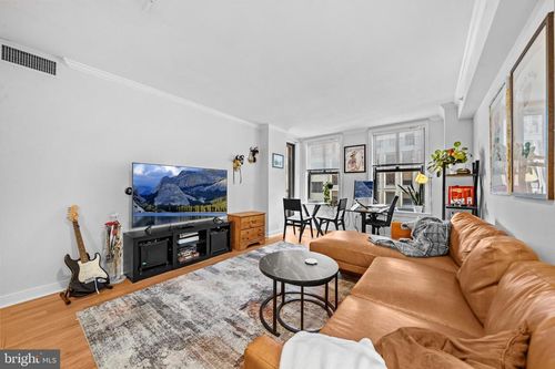 829-631 D St Nw, WASHINGTON, DC, 20004-2942 | Card Image