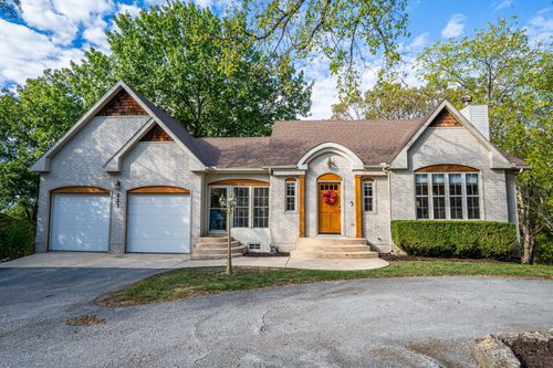 223 North Frk, Branson, MO, 65616-9461 | Card Image