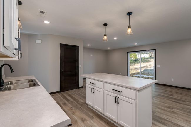 A - 210 Main St W, Home with 3 bedrooms, 4 bathrooms and null parking in Elysian MN | Image 7