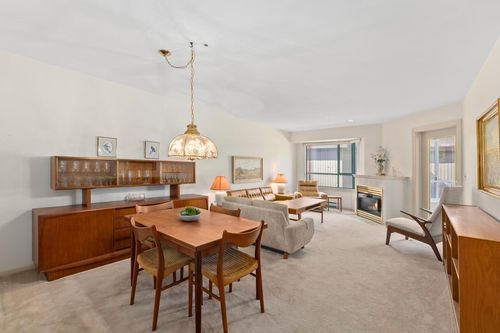 203-1569 Everall St, White Rock, BC, V4B3T2 | Card Image