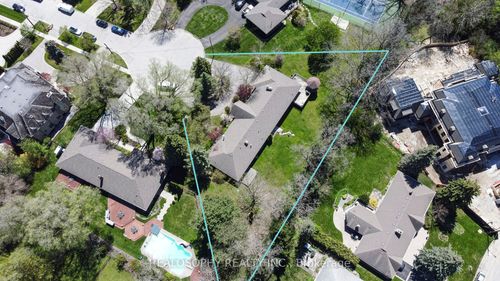 7 Purling Pl, North York, ON, M3B1V4 | Card Image