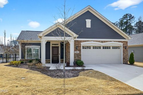 564 Crooked Pine Dr, Cary, NC, 27519-2565 | Card Image