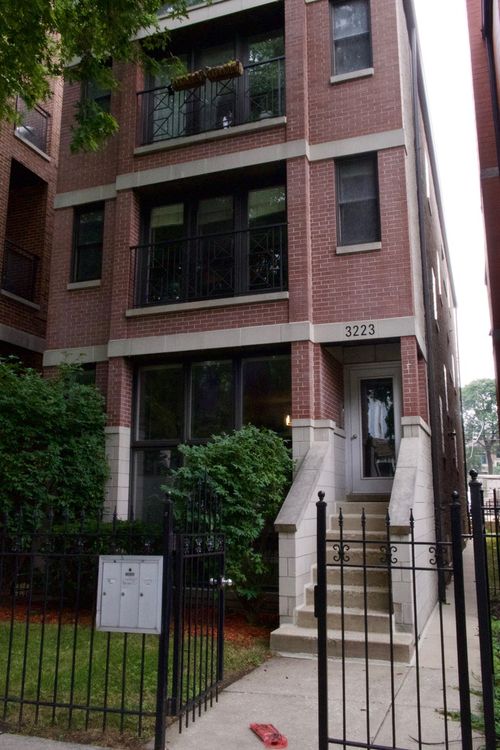 1-3223 N Racine Avenue N, Chicago, IL, 60657 | Card Image