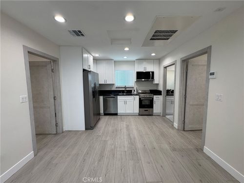 11022 Louise Ave, Granada Hills, CA, 91344-4811 | Card Image