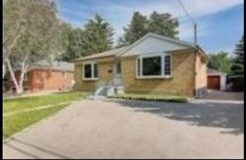 main-fl-34 Cartier Cres, Richmond Hill, ON, L4C2N2 | Card Image