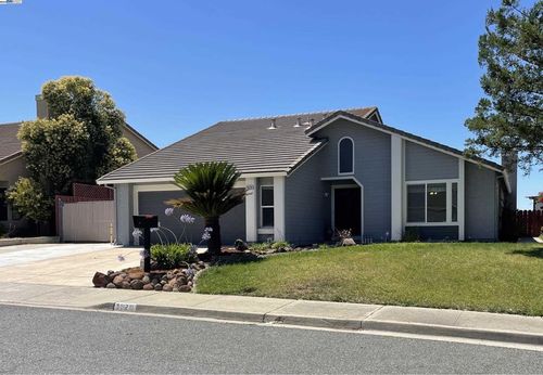 2929 Bluebonnet Ct, Antioch, CA, 94531-6708 | Card Image