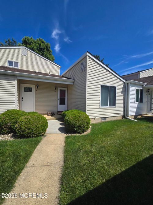 12 Woodmere Ct, Freehold, NJ, 07728-4015 | Card Image