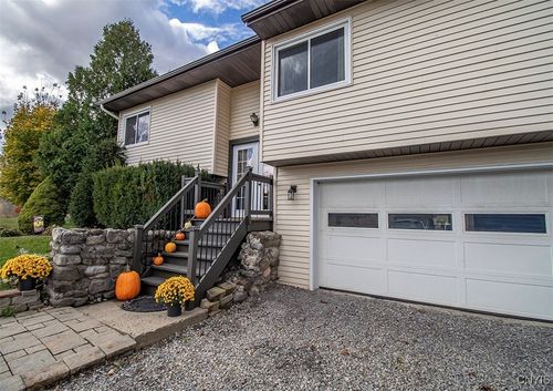 1425 Pompey Center Rd, Fabius, NY, 13063-9773 | Card Image