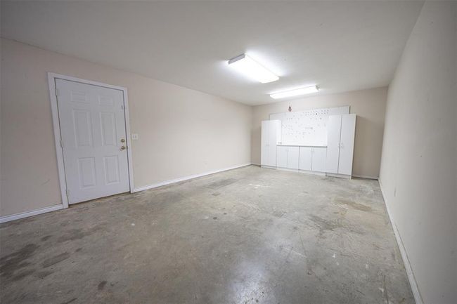 Work area in Garage | Image 26