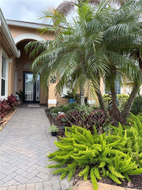 660 Tangelo Cir Sw, Vero Beach, FL, 32968-3844 | Card Image