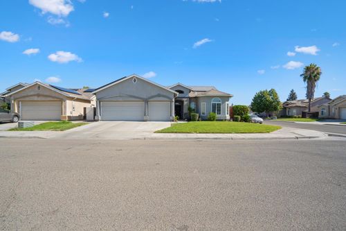 5874 W San Gabriel Ave, Fresno, CA, 93722-7538 | Card Image