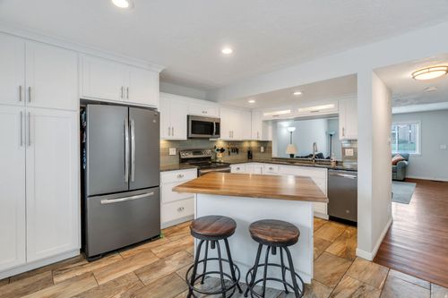 6-825 E Three Fountains Cir, Murray, UT, 84107-5239 | Card Image