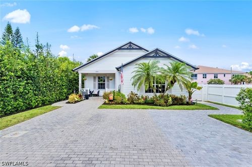 861 97th Ave N, Naples, FL, 34108-2284 | Card Image