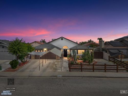 700 Calle Orlando, Arvin, CA, 93203-2762 | Card Image