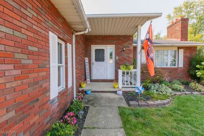 367 Loyola Drive, House other with 3 bedrooms, 2 bathrooms and null parking in Elyria OH | Image 3