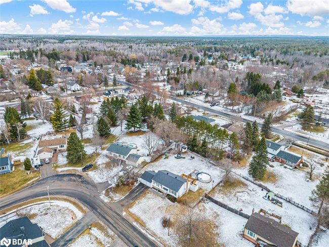 18 Princess Dr, House other with 3 bedrooms, 2 bathrooms and 6 parking in Lisle ON | Image 45