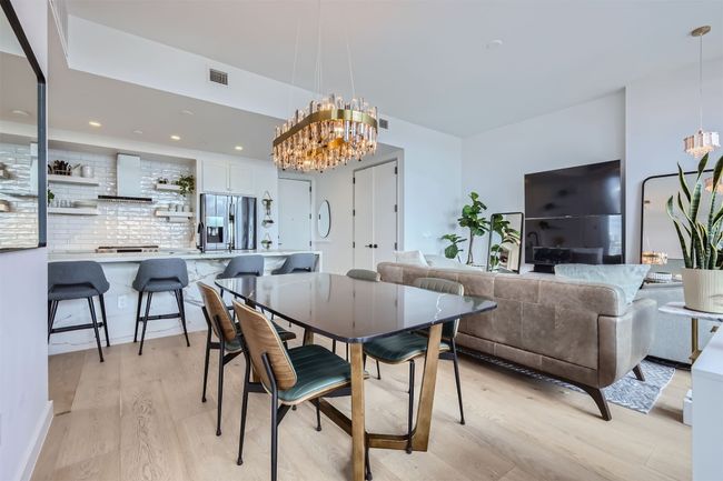 Breakfast/dining | Image 6