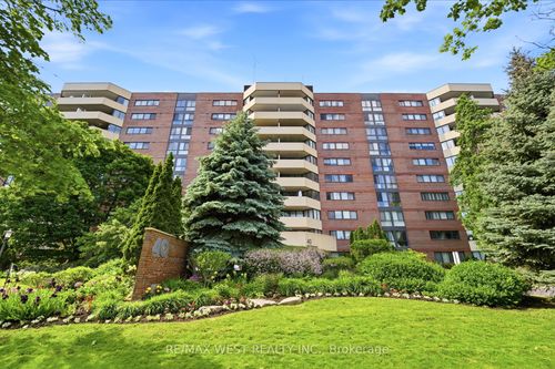 311-40 Baif Blvd, Richmond Hill, ON, L4C5M9 | Card Image