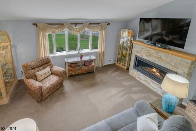 16 Debow Ter, House other with 3 bedrooms, 2 bathrooms and null parking in Pompton Plains NJ | Image 4