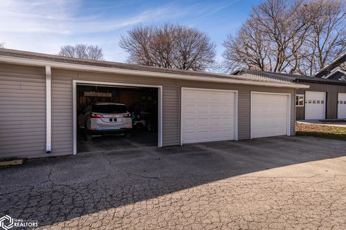 3-108 N Vernon St, Conrad, IA, 50621-7815 | Card Image