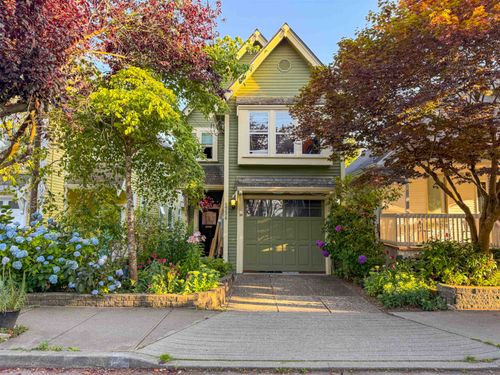 1734 E 4th Ave, Vancouver, BC, V5N1K1 | Card Image