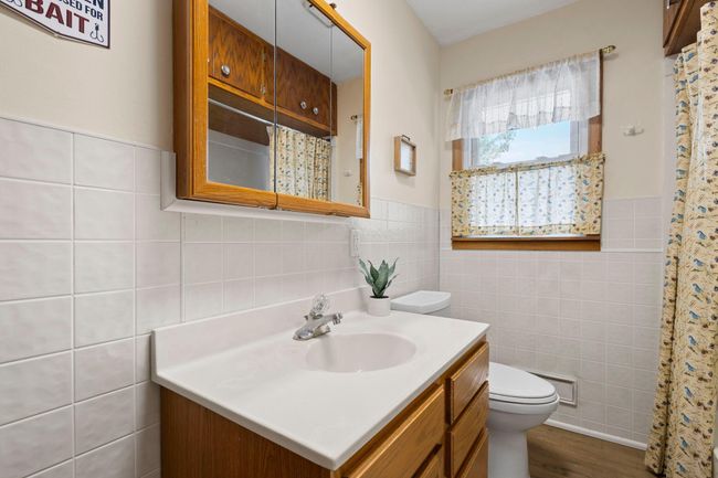 Bathroom | Image 20