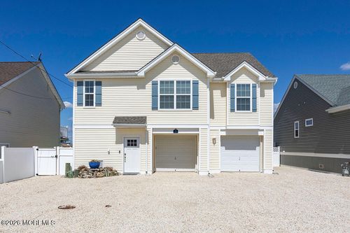 76 Claudia Ln, Manahawkin, NJ, 08050-4512 | Card Image