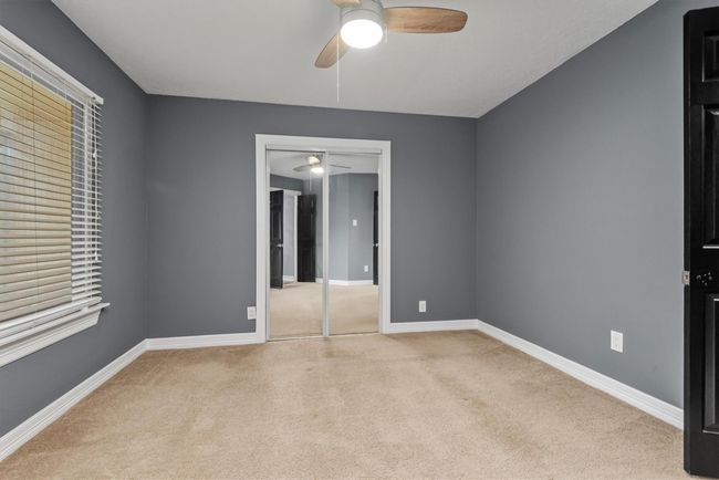 6510 Barrygate Dr, House other with 4 bedrooms, 2 bathrooms and 2 parking in Spring TX | Image 6