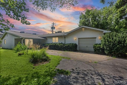 341 Avalon Street, Wood River, IL, 62095 | Card Image
