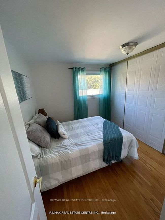 54 Archdekin Dr, House attached with 4 bedrooms, 3 bathrooms and 3 parking in Brampton ON | Image 17