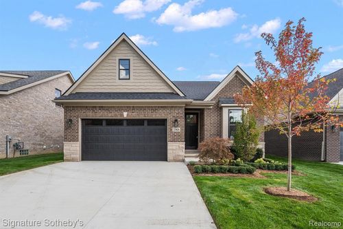 5968 Willow Grove Dr, Troy, MI, 48085 | Card Image