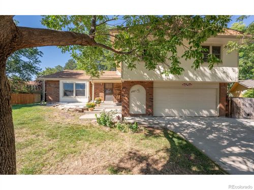 2927 Lakeshore Dr, Longmont, CO, 80503-1642 | Card Image