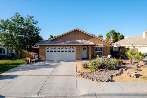 214 Mazatlan Dr, Imperial, CA, 92251-9825 | Card Image