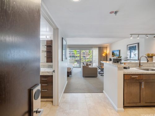 apt-213-1777 Ala Moana Blvd, Honolulu, HI, 96815-1657 | Card Image