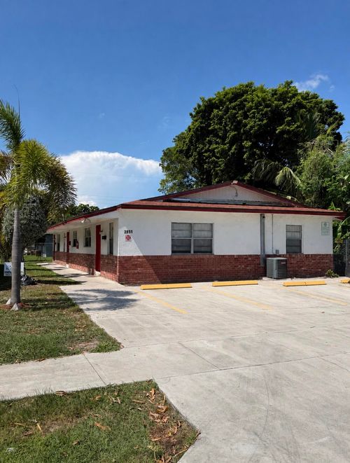1-3-2851 Nw 11th Place, Fort Lauderdale, FL, 33311 | Card Image