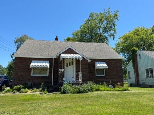 1226 Columbus Ave, Ashtabula, OH, 44004-3657 | Card Image