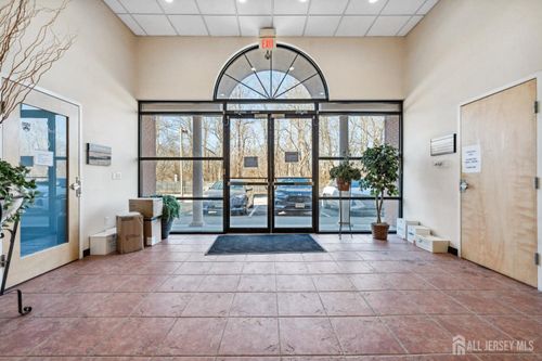 350 Forsgate Dr, Monroe, NJ, 08831-5155 | Card Image