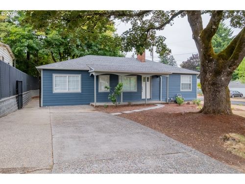 1009 Se 113th Ave, Portland, OR, 97216 | Card Image