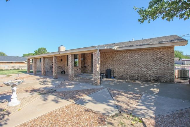 2201 E 25 Th St, House other with 3 bedrooms, 3 bathrooms and 2 parking in Big Spring TX | Image 30