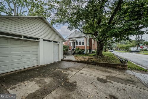 200 Harvey Rd, CLAYMONT, DE, 19703-1941 | Card Image