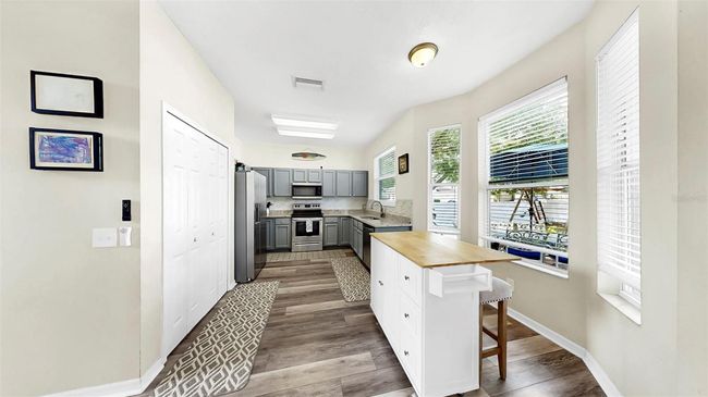 934 Grand Canyon Dr, House other with 4 bedrooms, 3 bathrooms and null parking in VALRICO FL | Image 45
