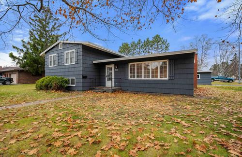 905 Sw 4th Ave, Grand Rapids, MN, 55744-3506 | Card Image