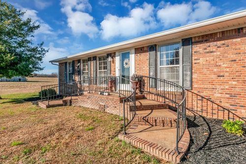 104 Glendale Rd, Loretto, TN, 38469-2809 | Card Image