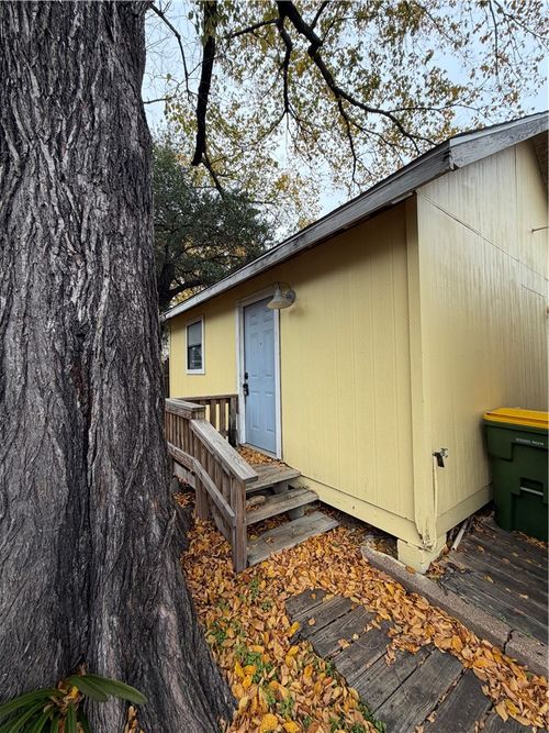 b-1207 S Magnolia St, Hearne, TX, 77859-4425 | Card Image